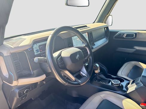 Used 2023 Ford Bronco Wildtrak AWD/4WD image 9