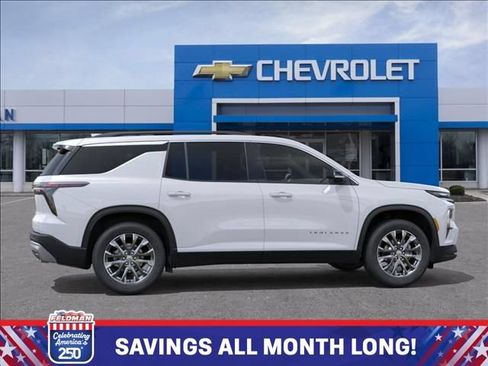 New 2026 Chevrolet Traverse LT w/ Sun and Wheel Package AWD/4WD image 5