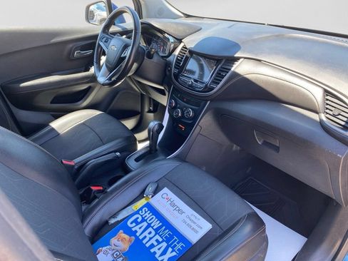 Used 2019 Chevrolet Trax LT w/ LT Convenience Package AWD/4WD image 10