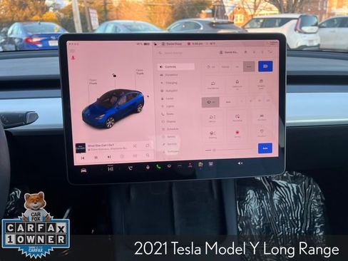 Used 2021 Tesla Model Y Long Range image 18