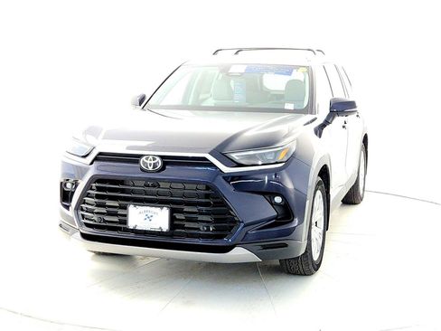 New 2026 Toyota Grand Highlander Limited image 2