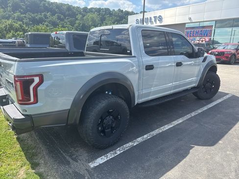 Used 2017 Ford F150 Raptor w/ Equipment Group 801A Mid AWD/4WD image 4