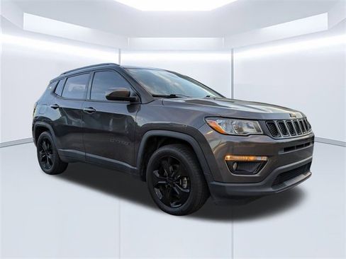 Used 2021 Jeep Compass Latitude w/ Sun and Sound Group image 2