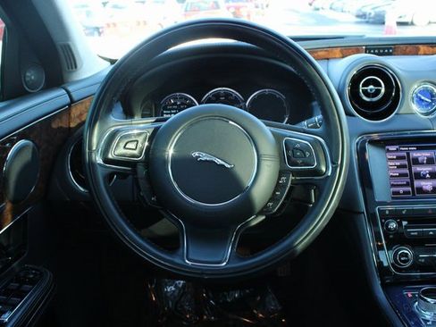 Used 2013 Jaguar XJ AWD image 22