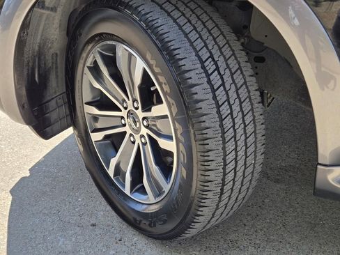 Used 2020 Nissan Armada SL w/ Premium Package image 8