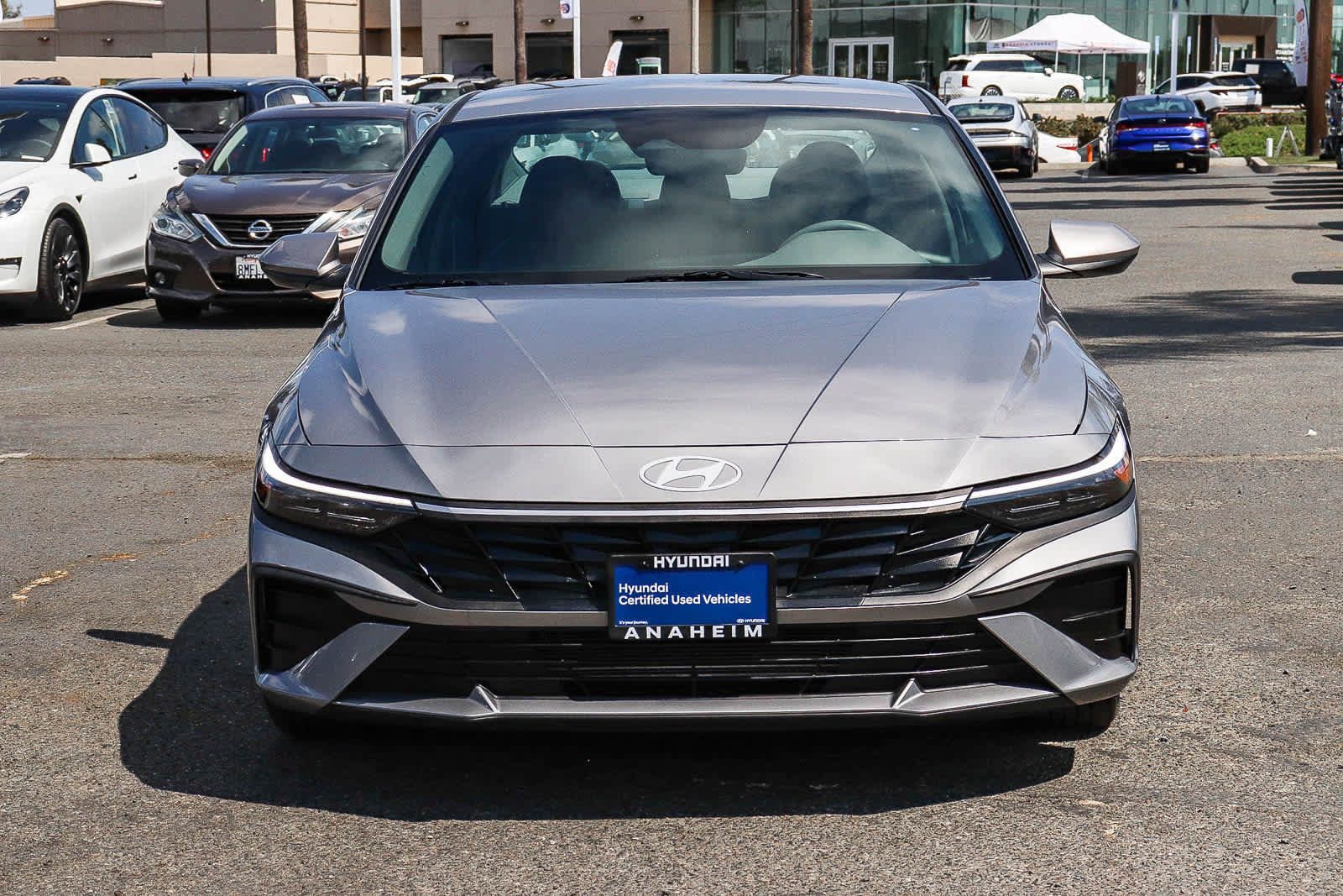 Used 2025 Hyundai Elantra SE w/ Cargo Package FWD image 2