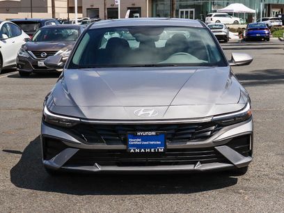 Used 2025 Hyundai Elantra SE w/ Cargo Package