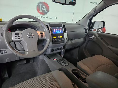 Used 2021 Nissan Frontier SV w/ Midnight Edition Floor Mats image 19