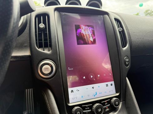 Used 2009 Nissan 370Z Touring w/ Sport Pkg RWD image 34