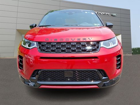 Certified 2025 Land Rover Discovery Sport Dynamic SE image 8