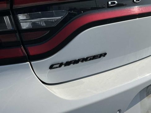 Used 2018 Dodge Charger SXT w/ Blacktop Package RWD image 11