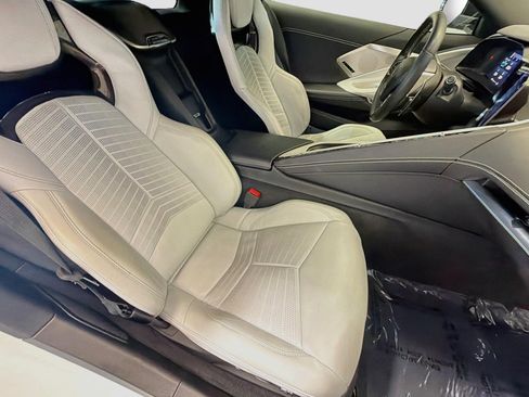 Used 2021 Chevrolet Corvette Stingray Preferred Cpe w/ Z51 Performance Package RWD image 13