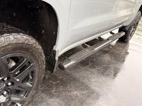 Used 2024 Chevrolet Silverado 1500 Custom Trail Boss w/ LPO, Dark Essentials Package AWD/4WD image 11