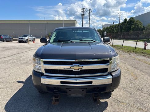 Used 2010 Chevrolet Silverado 1500 W/T w/ LS Package AWD/4WD image 8