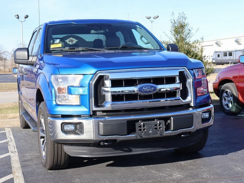 Used 2015 Ford F150 XLT w/ Trailer Tow Package image 7