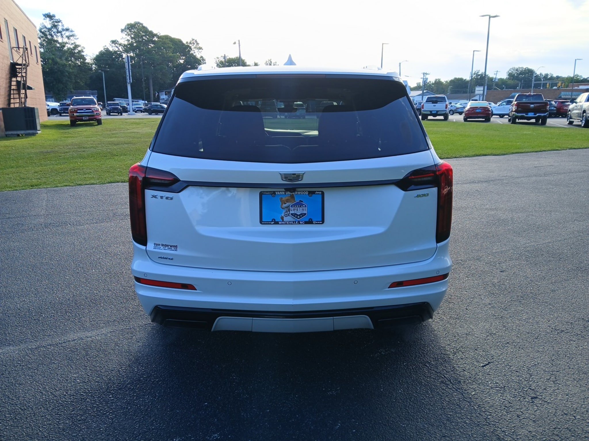 Used 2022 Cadillac XT6 Premium Luxury w/ Platinum Package AWD/4WD image 5