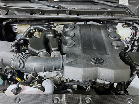 Certified 2023 Toyota 4Runner TRD Off-Road Premium image 27