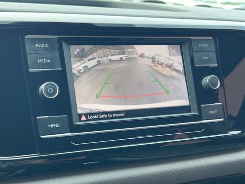 Certified 2022 Volkswagen Taos S image 14