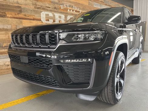 New 2026 Jeep Grand Cherokee L Limited AWD/4WD image 10