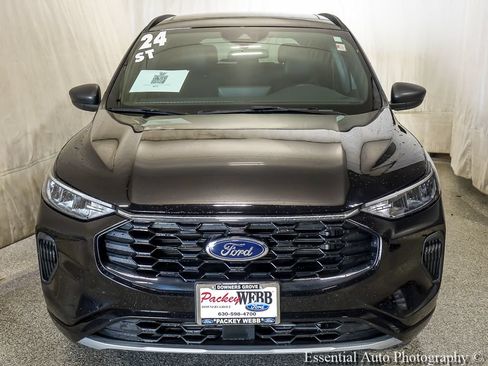 Used 2024 Ford Escape ST-Line w/ Tech Pack #1 AWD/4WD image 5