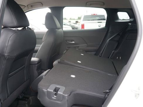 New 2025 Nissan Kicks SR image 26