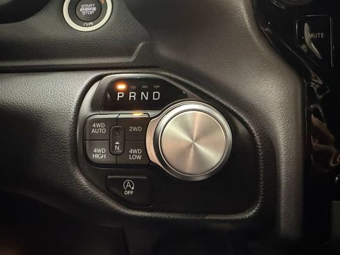 Used 2023 RAM 1500 Laramie AWD/4WD image 15