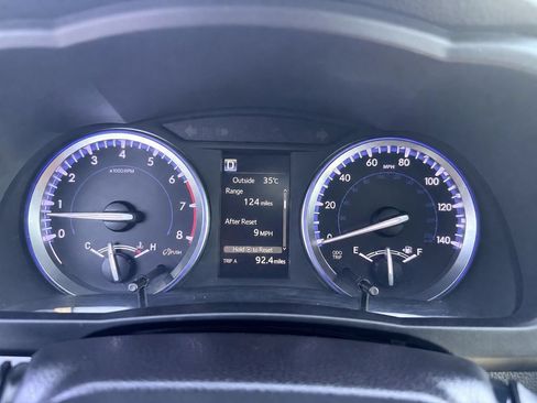 Used 2018 Toyota Highlander XLE AWD/4WD image 21
