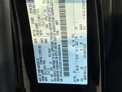 Used 2017 Ford Escape SE FWD image 13