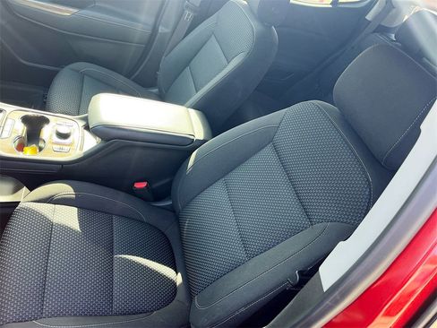 Used 2023 GMC Acadia SLE w/ Driver Convenience Package image 18