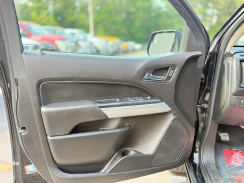 Used 2019 Chevrolet Colorado LT AWD/4WD image 27
