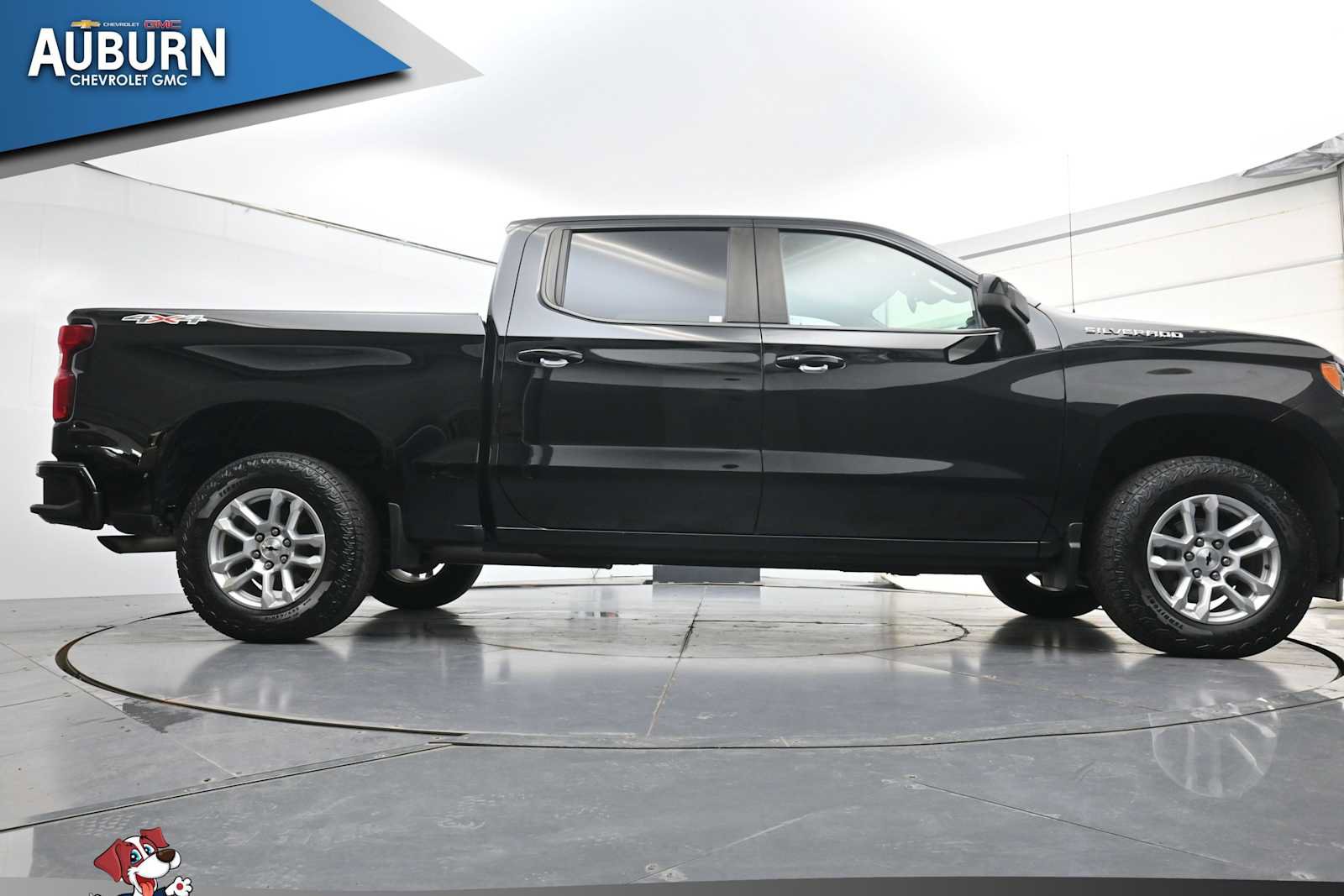 Used 2023 Chevrolet Silverado 1500 RST AWD/4WD image 25
