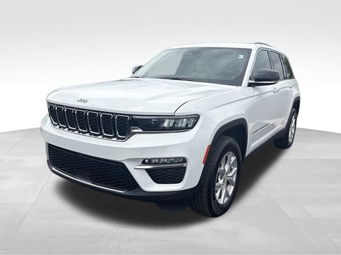Certified 2023 Jeep Grand Cherokee Limited AWD/4WD image 8