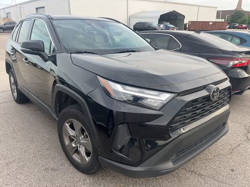 Used 2024 Toyota RAV4 XLE FWD image 3