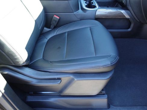 Used 2021 Chevrolet Silverado 1500 RST w/ Convenience Package II image 31