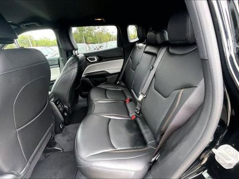 Used 2023 Jeep Compass Limited AWD/4WD image 17