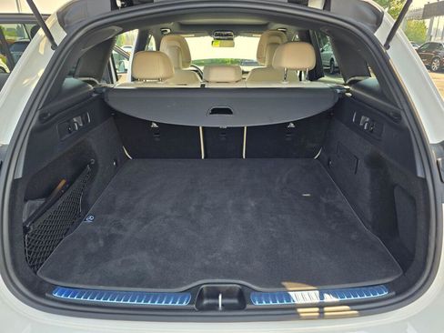 Used 2026 Mercedes-Benz GLC 300 4MATIC image 11