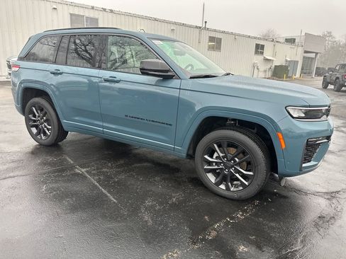 New 2026 Jeep Grand Cherokee Limited AWD/4WD image 7