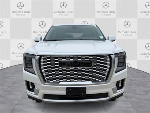Used 2021 GMC Yukon Denali w/ Denali Premium Package image 7