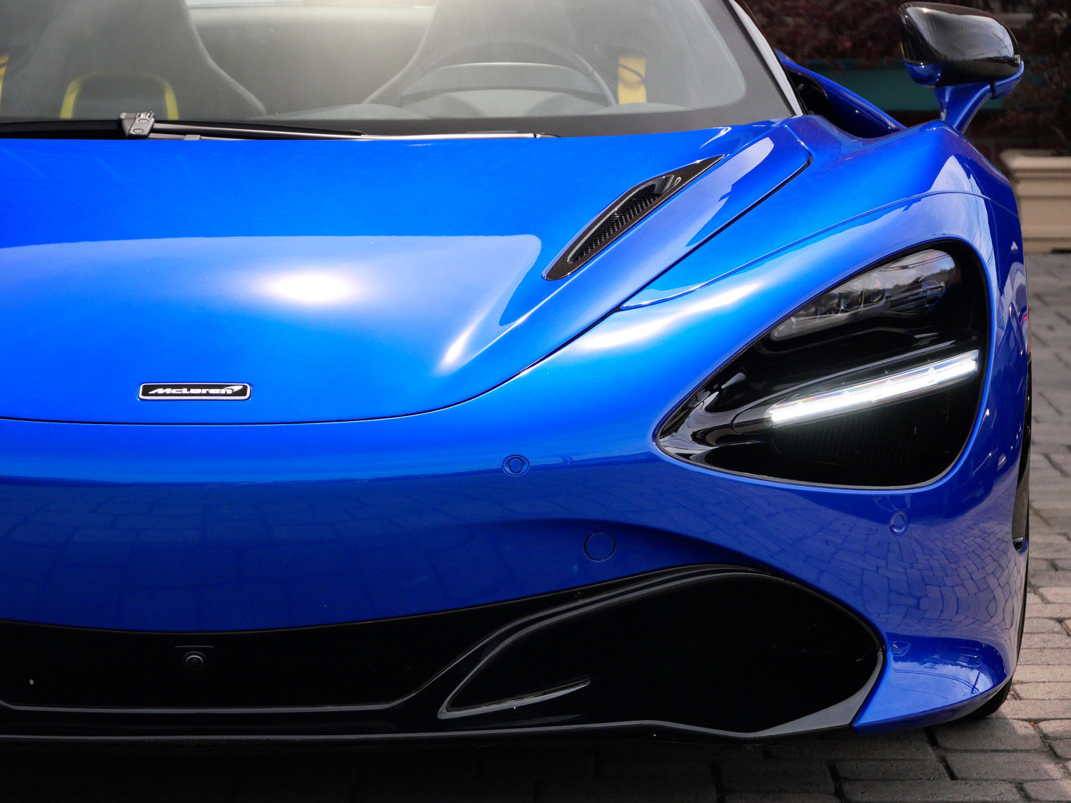 Used 2022 McLaren 720S Luxury RWD image 6