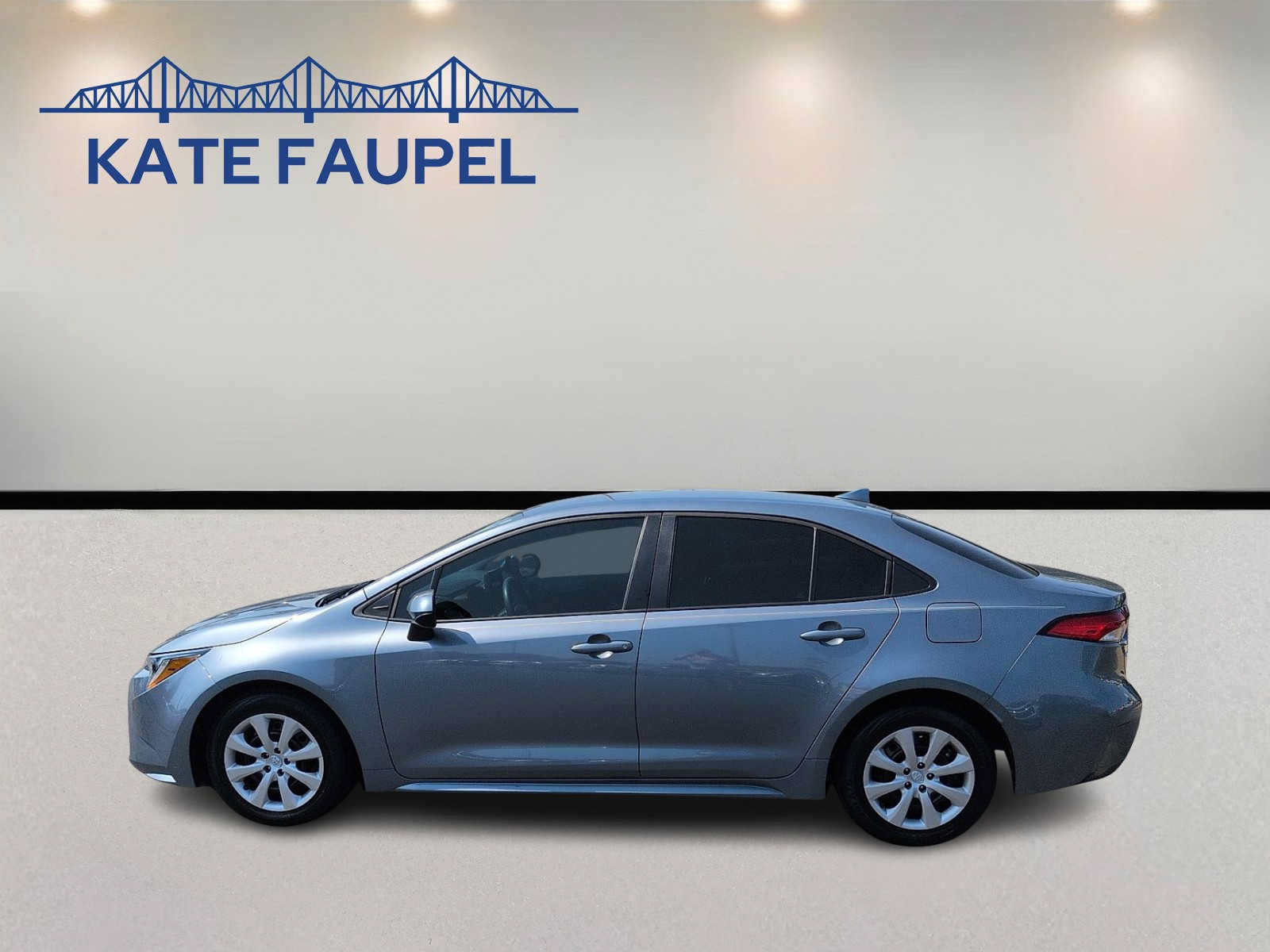 Used 2024 Toyota Corolla LE FWD image 4