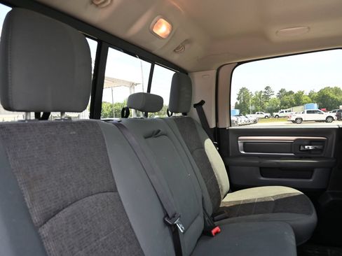 Used 2016 RAM 2500 Big Horn AWD/4WD image 29