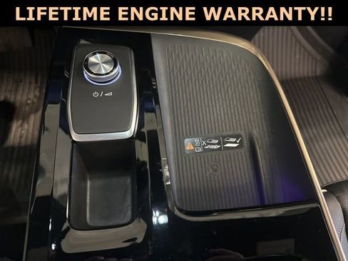 Used 2025 Buick Enclave Avenir w/ Super Cruise Package image 29