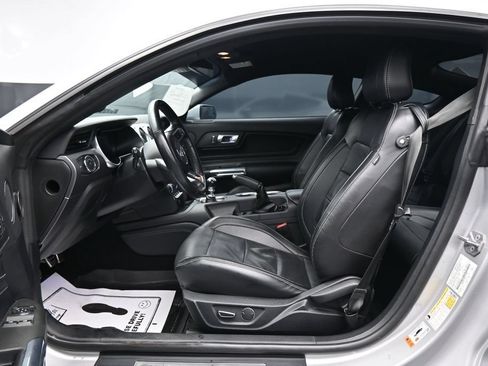 Used 2019 Ford Mustang GT Premium w/ Equipment Group 401A RWD image 9