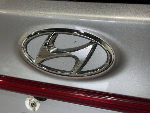 Used 2023 Hyundai Santa Fe Limited AWD/4WD image 34