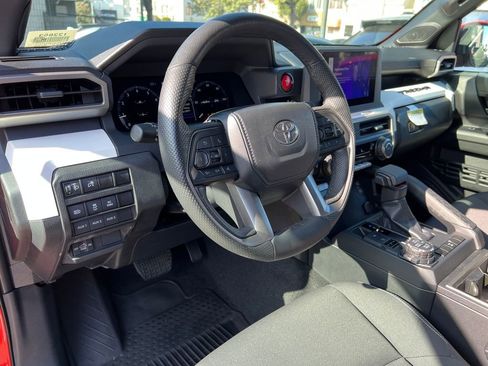 New 2024 Toyota Tacoma TRD Off-Road image 9