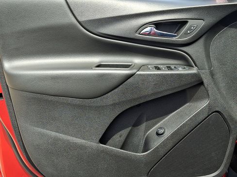 Certified 2022 Chevrolet Equinox LT image 13