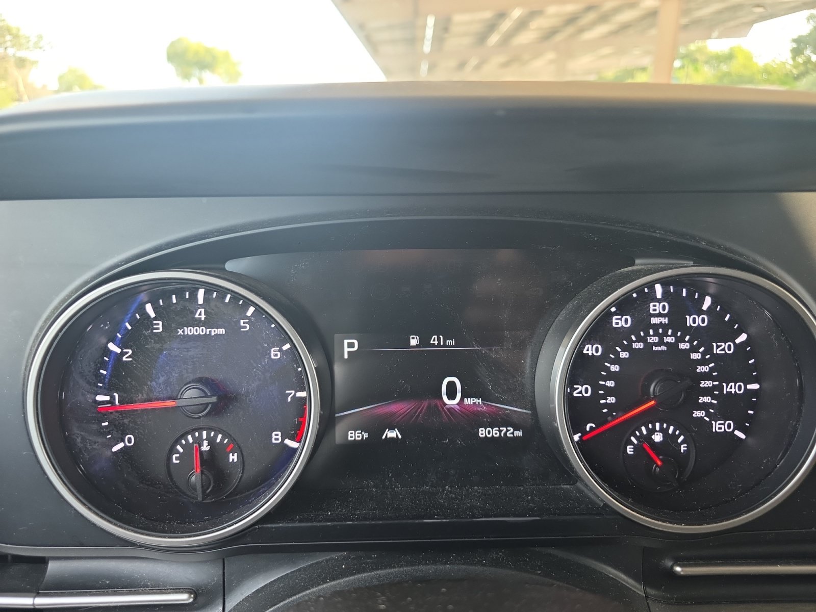 Used 2022 Kia Carnival LX FWD image 16