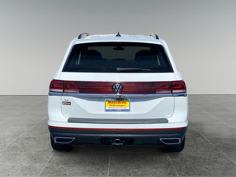Used 2024 Volkswagen Atlas SE FWD image 4