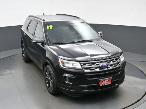 Used 2019 Ford Explorer XLT w/ Equipment Group 202A image 41