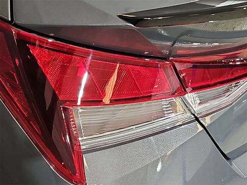 New 2025 Hyundai Elantra Sport image 32